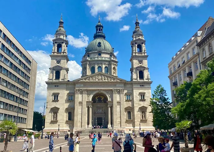 Basilica Rose