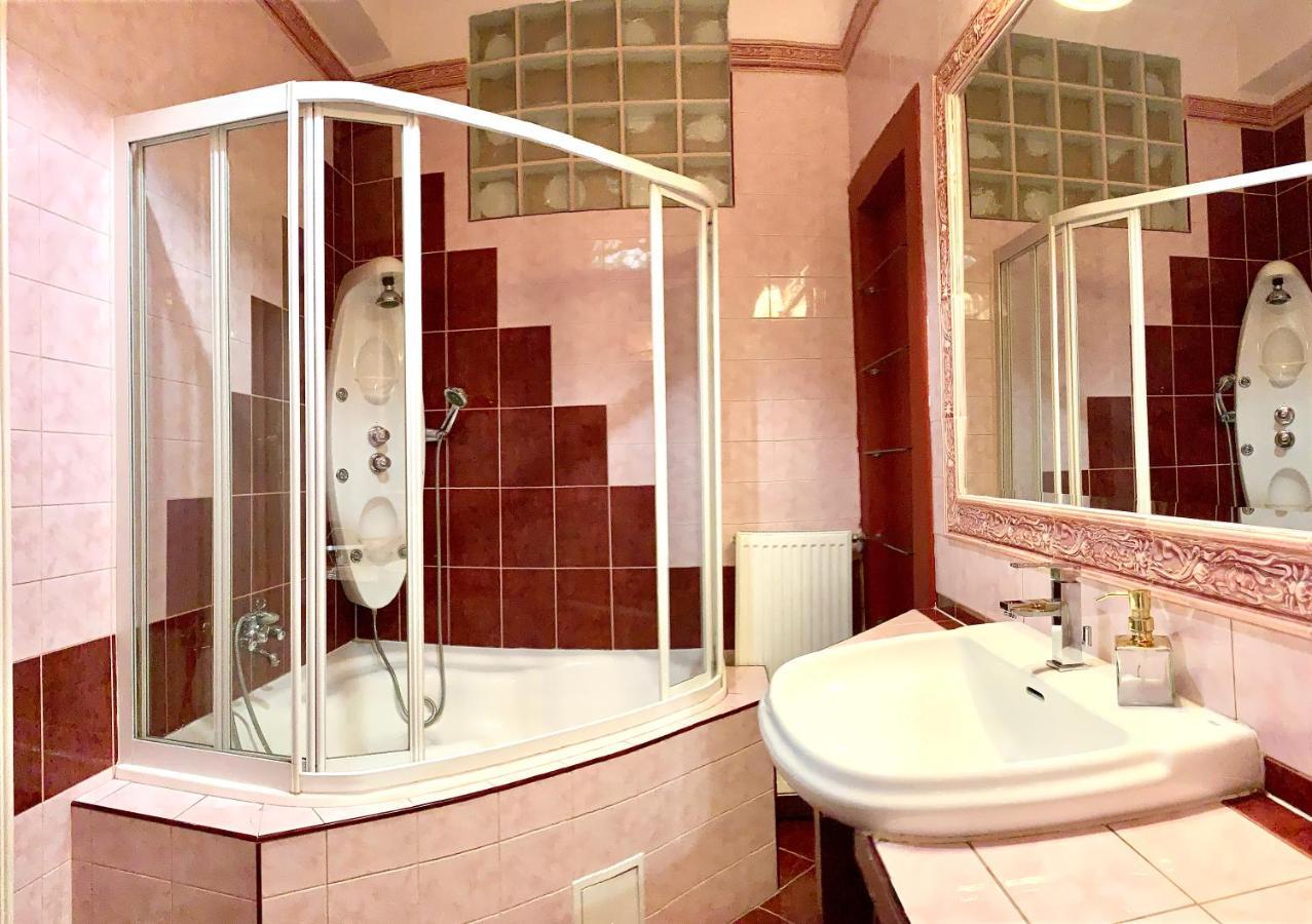Basilica Rose Apartment Budapest
